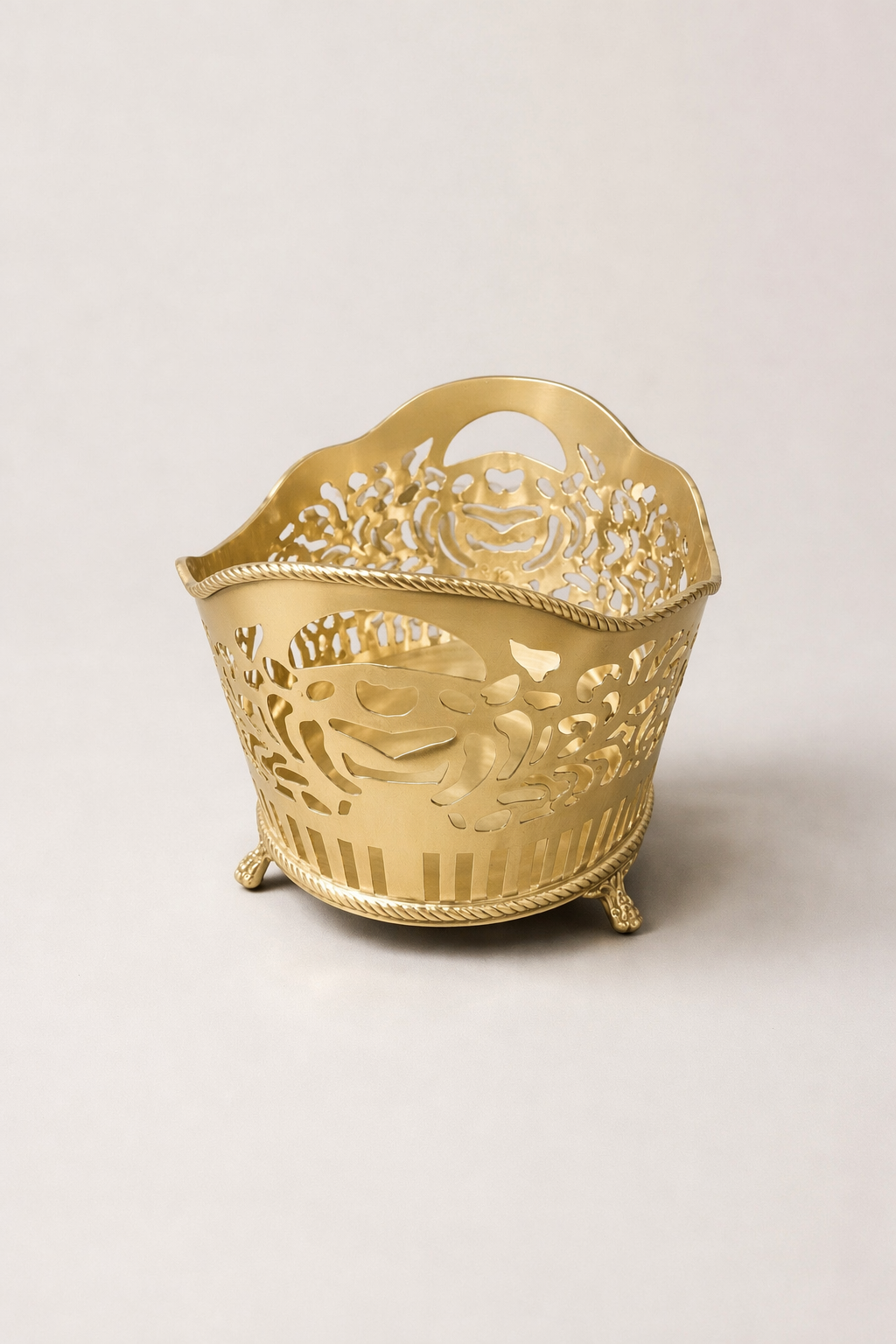 Rajvra Brass Tray